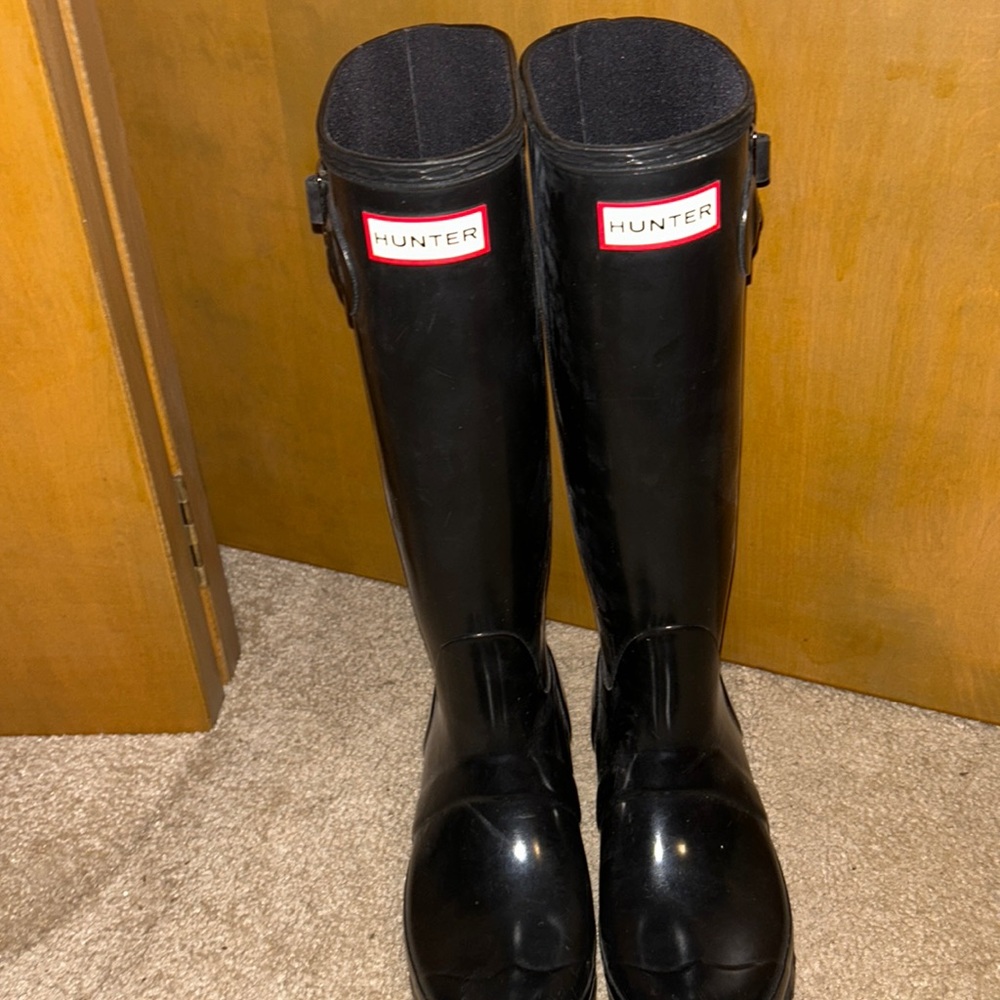 Size 6 hunter boots